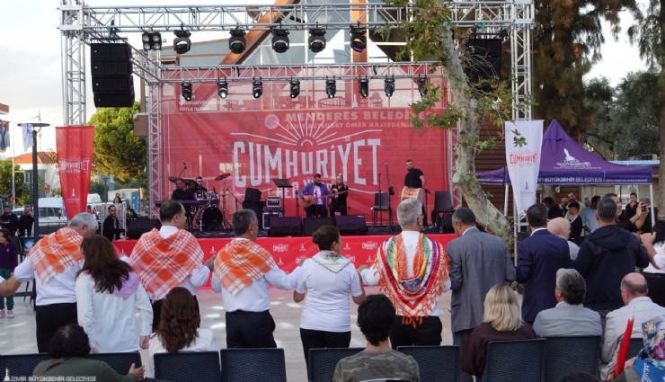 Menderes’te Cumhuriyet coşkusu