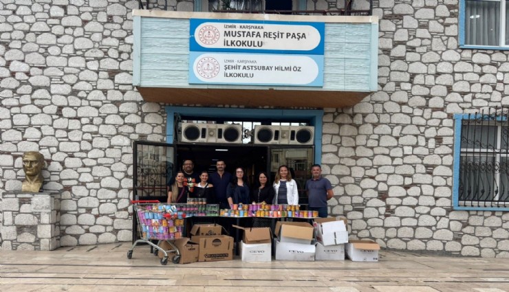 Öğrenciler, tedavi gören kediler için 2 bin kutu mama topladı