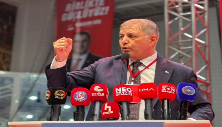 Tugay Balçova İlçe Başkanı Murat Aküzüm lehine CHP Kurultay delegeliğinden çekildi