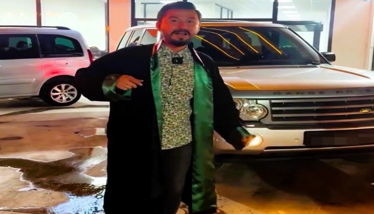 Avukat cüppesiyle otomobil tanıtımı yaptı, 