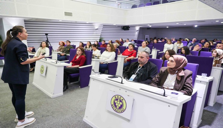 Buca Belediyesinden anlamlı adım: Çalışanlarına otizm farkındalık eğitimi verdi