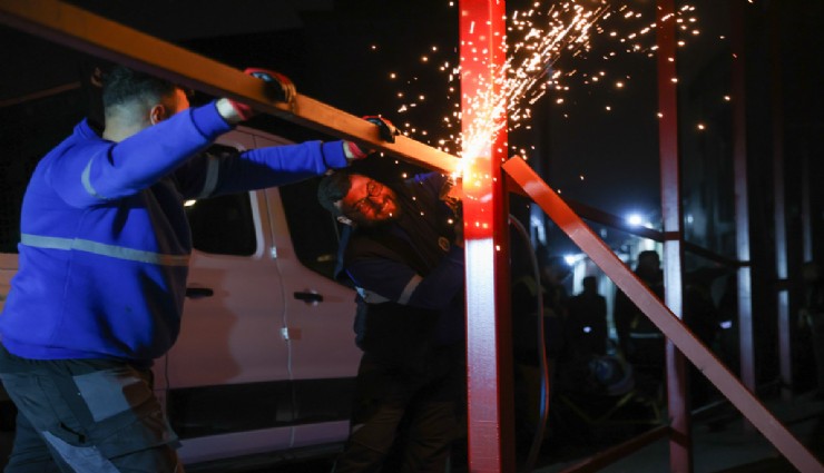 Buca'daki Hazine arazisinde kaçak yapı operasyonu