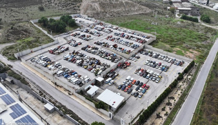 Büyükşehir hurda araçları ekonomiye kazandırıyor: 601 araç merkezde toplandı