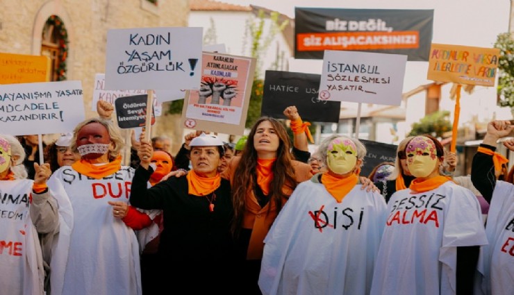 Çeşme’de 411 fidan, binlerce adım, tek bir söz: İstanbul Sözleşmesi yaşatır