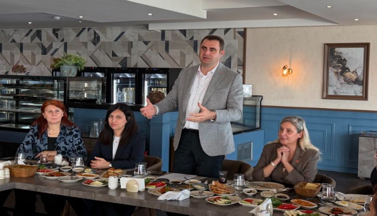 CHP İzmir'de 3 ayaklı model hayata geçiyor