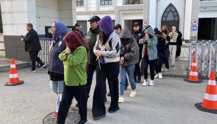 İzmir dahil 11 ilde sahte bungalov operasyonu: 37 kişiye gözaltı