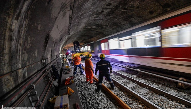 İzmir Metrosu’nda raylar yenileniyor
