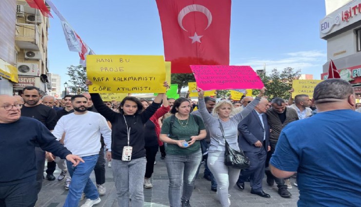Karşıyaka Belediyesinden pazaryeri açıklaması: Kolluk kuvvetleriyle eşgüdüm içinde olaylara müdahale ettik
