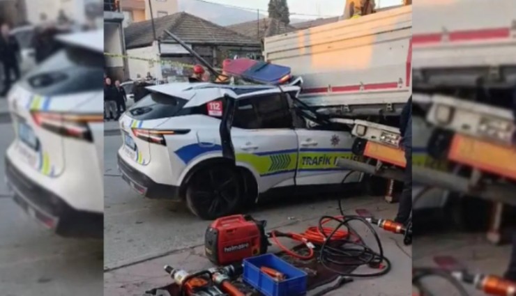 Manisa'da feci kaza: 1 polis şehit oldu