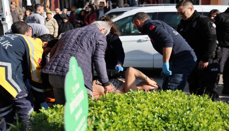 Aydın'da adliye önünde korkunç olay: Boşanma duruşmasından çıktı, eşini sırtından bıçakladı