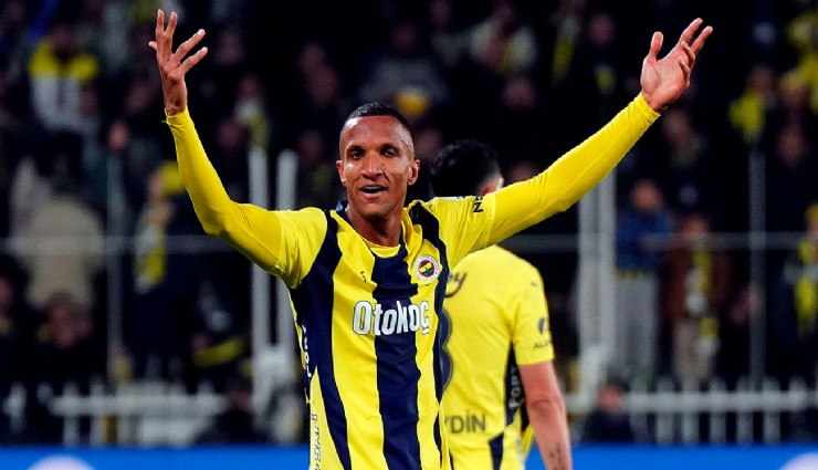 Fenerbahçe'de Rodrigo Becao kadro dışı bırakıldı