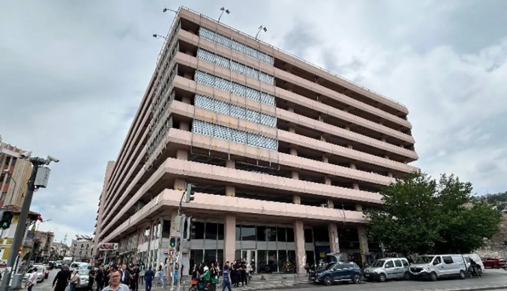 İzmir’de Çankaya Katlı Otopark gerginliği: Büyükşehir yönetimden çekiliyor