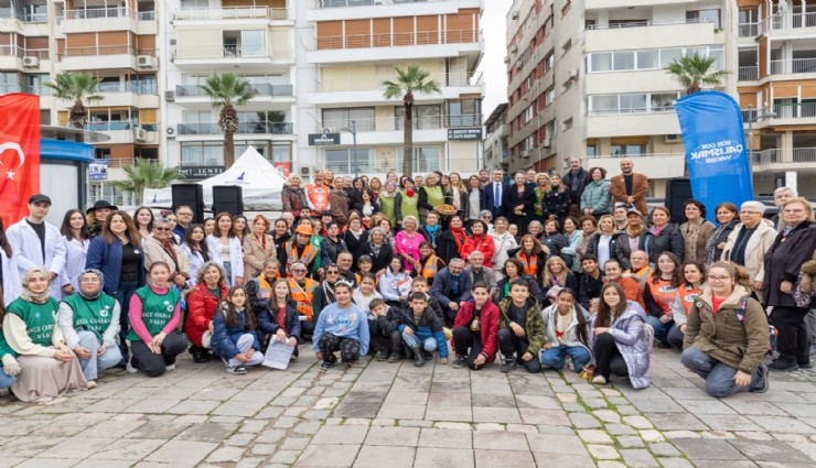 ‘İzmir’de İyilik Var’ hareketi 10. yılında yüzlerce gönüllüyü buluşturdu