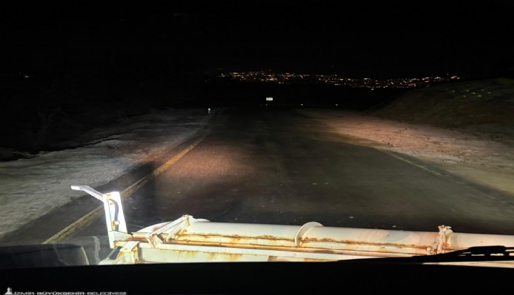 İzmir’de kar ve buzlanmaya karşı seferberlik: Ekipler gece gündüz sahada