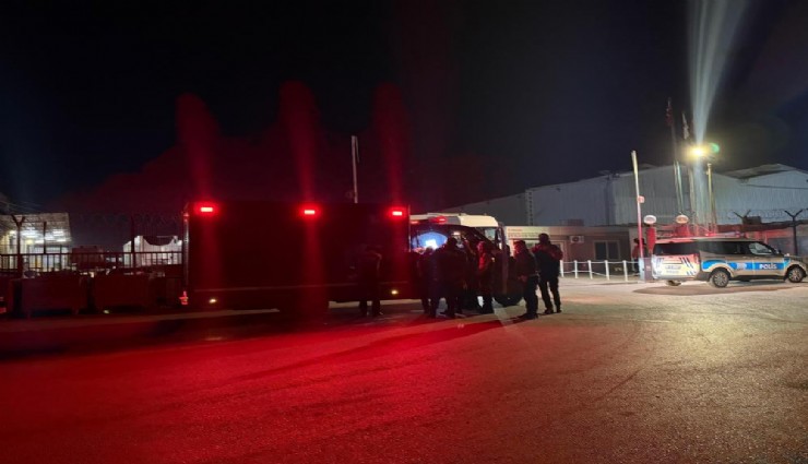 İzmir’de kimyasal zehirlenmesi: Tırdan sızan zehir 5 kişiyi hastanelik etti
