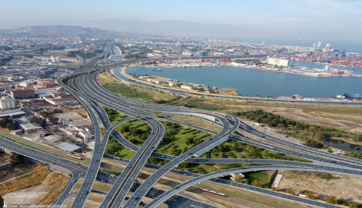 İzmir ulaşımda vites yükseltti: 2026’ya kadar dev yatırımlar yolda
