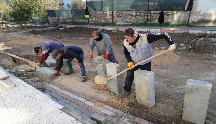 Menderes’te asfalt çalışması
