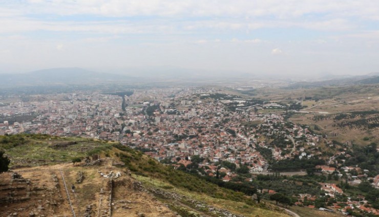 SGK Dikili'de bulunan 10 taşınmazı satışa çıkardı