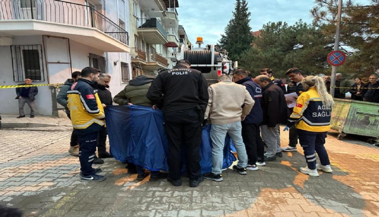 Uşak'ta tüyler ürperten olay: Kanalizasyon çalışmasında cenin tespiti
