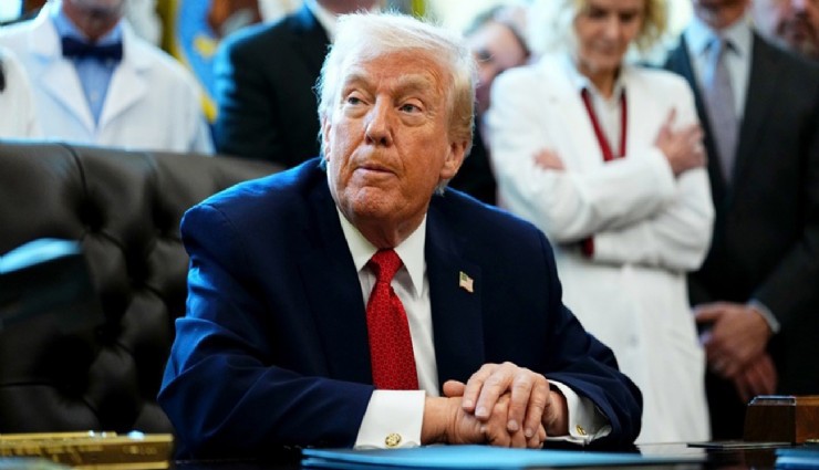 Yeni Epstein belgeleri yayınlandı: Trump, Epstein'ın özel jetinde defalarca uçmuş