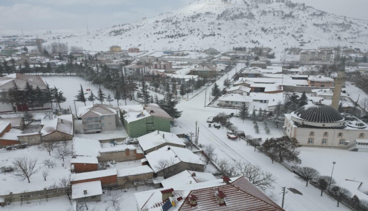 Afyonkarahisar’da rakımı yüksek bir çok bölge kar altında kaldı
