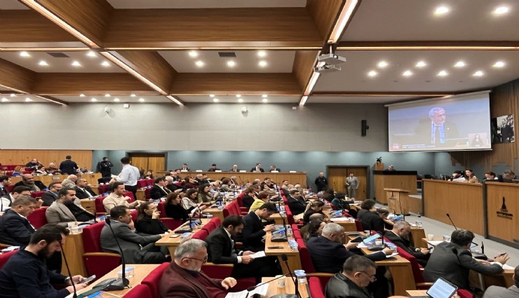 İzmir Büyükşehir Belediyesinin 200 taşınmazının satışı mecliste kabul edildi