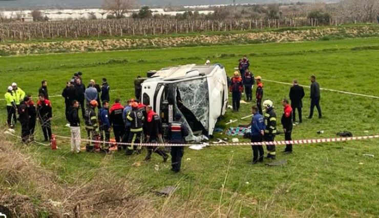 Denizli'deki feci kazada yaralanan 26 öğrenciden 18'i taburcu edildi