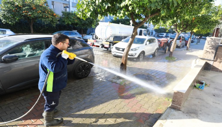 Efes Selçuk sokaklarında temizlik harektı