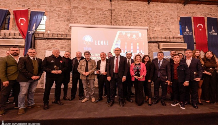 İzmir’de Yılın Spor Ödülleri sahiplerini buldu