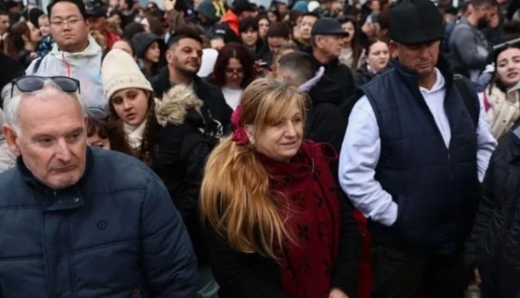 Santorini'de volkanik patlama riski sebebiyle OHAL ilan edildi