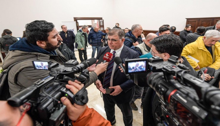 Tugay: İzmir’de riskli yapıların tespiti ve yenilenmesi için üzerimize düşeni yapacağız