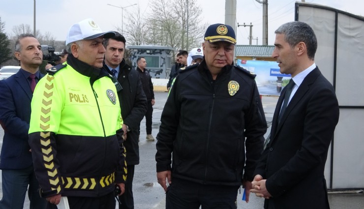 Ankara-İzmir karayolunda ağır vasıta araçların geçişi yasaklandı