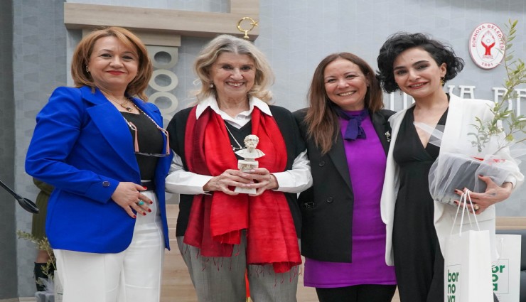 Bornova’da 8 Mart Coşkusu: Kadınlar mücadelede buluştu