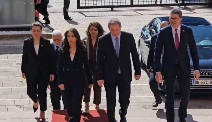 DEM Parti heyetinin CHP ziyareti başladı