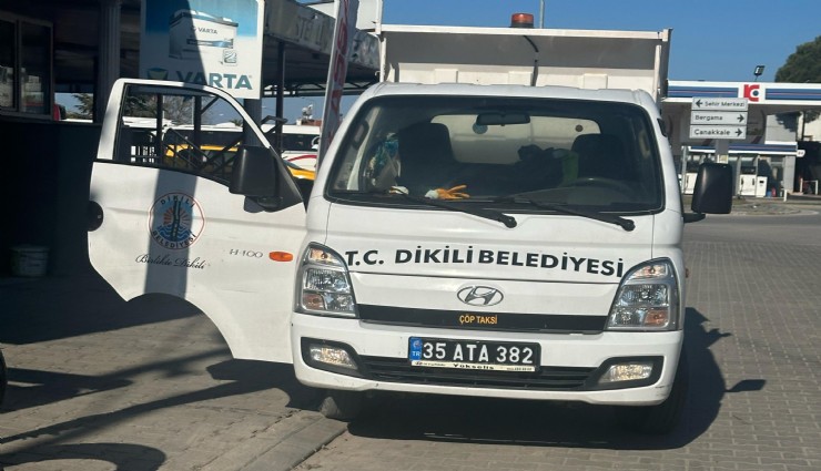 Dikili Belediyesinin 'ATA' plakalı çöp taksisi ilçede tepkiyle karşılandı