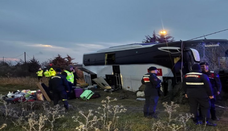Yunanistan'dan İzmir'e yolcu taşıyordu:  Gelibolu'da tur otobüsü yoldan çıktı: 11 yaralı