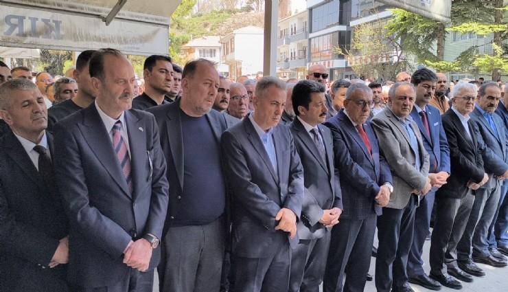 İzmir Valisi Elban'ın babası son yolculuğuna uğurlandı