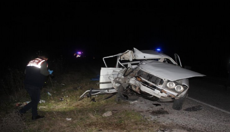 Manisa’da feci kaza: 1 can kaybı, 2’si ağır 3 yaralı