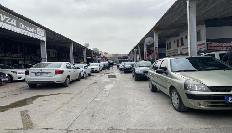 Yüksek faizler sebebiyle ikinci el otoda beklenen hareketlilik yaşanmıyor