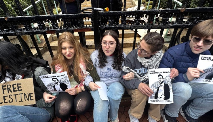 ABD’de Columbia Üniversitesi’nde zincirli protesto