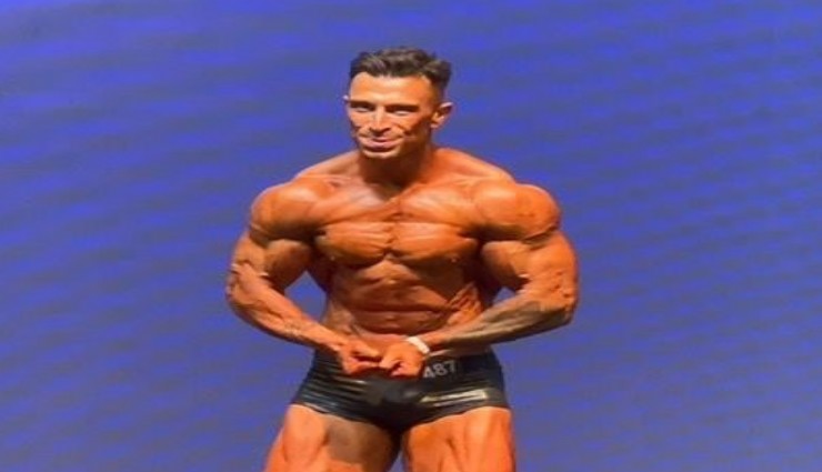 Aliağalı sporcu Bahadır Avhan'dan Türkiye şampiyonu