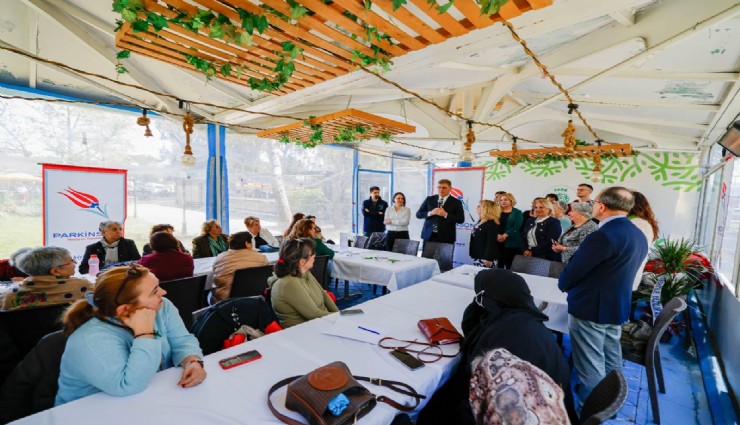 Başkan Tugay Parkinson hastaları ve yakınları ile buluştu