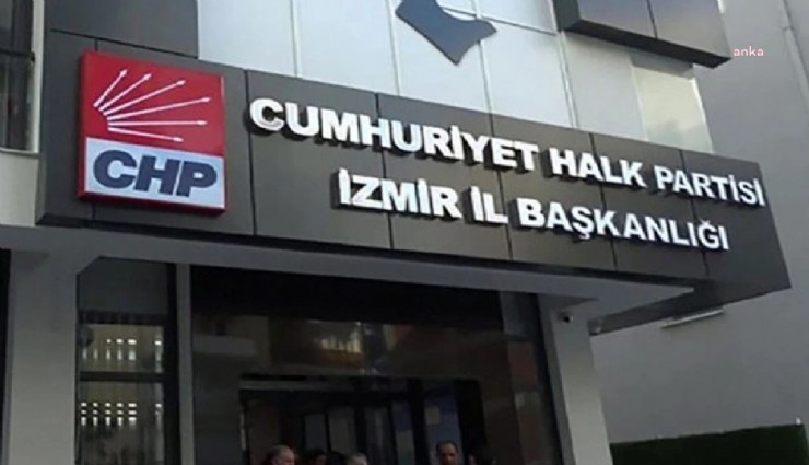 CHP’de iki ilçe başkanı görevden alındı