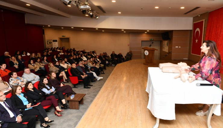 Çiğli Belediyesi’nden temel ilk yardım semineri