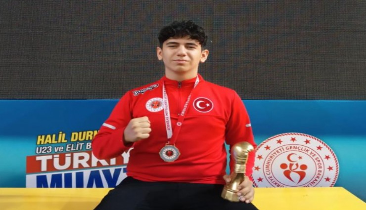 Denizlili sporcu Muay Thai’de Türkiye şampiyonu oldu