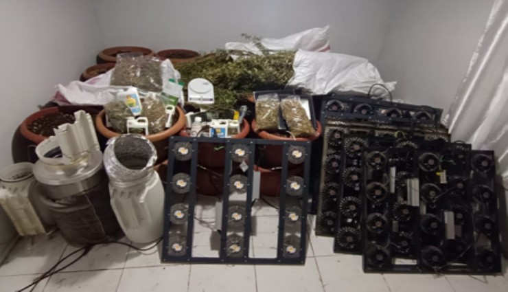İzmir'de polisin baskın yaptığı ev zehir deposu çıktı