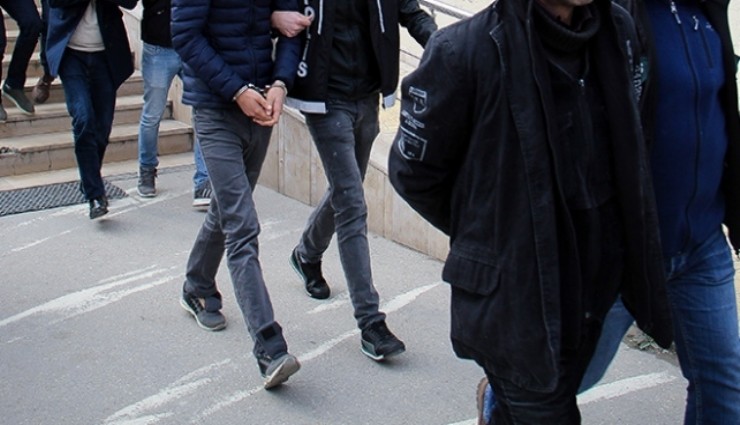 İzmir'de terör propagandası yapanlara operasyon: 41 kişiye gözaltı
