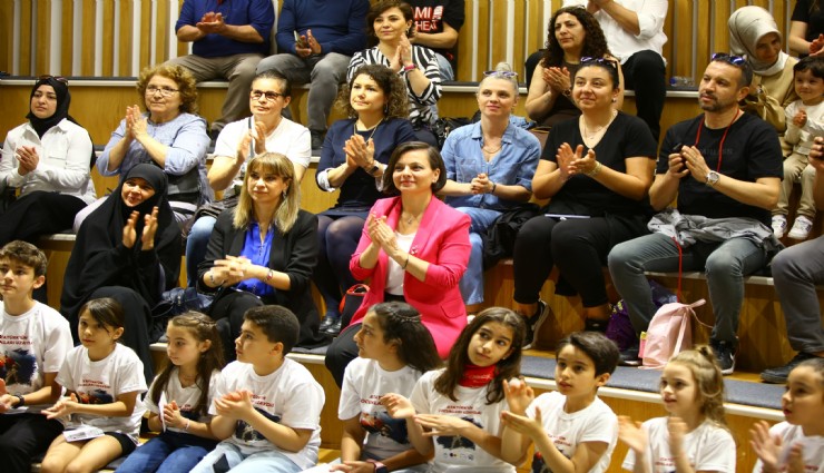 Karabağlar’da Atatürk’ün çocukları uzayla buluştu