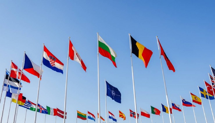 NATO dışişleri bakanları toplantısı başladı