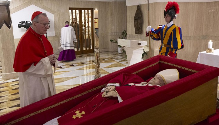 Papa Francis'in cenaze töreni 26 Nisan'da